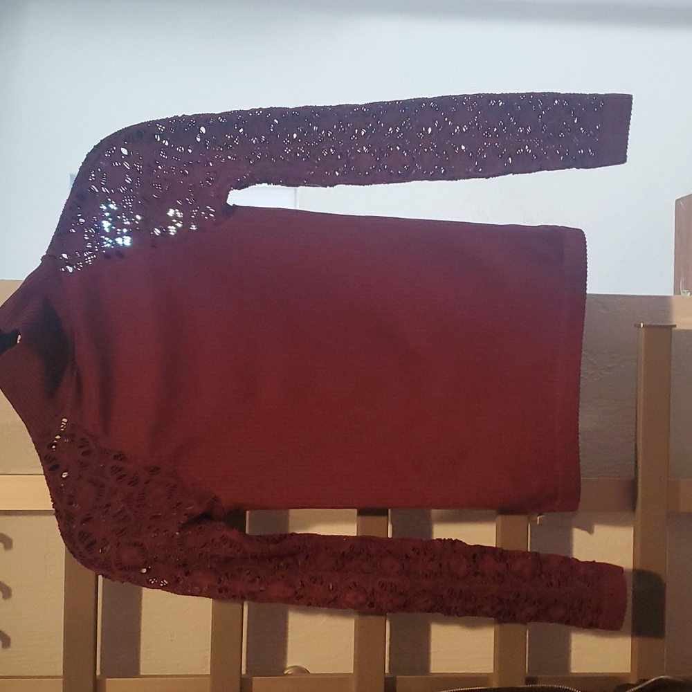 Freepeople bodycon mock turtleneck. Burgundy/ wine color